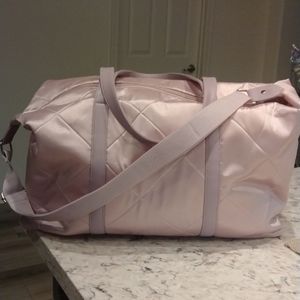NWOT Women's Overnight bag/ Carry-on